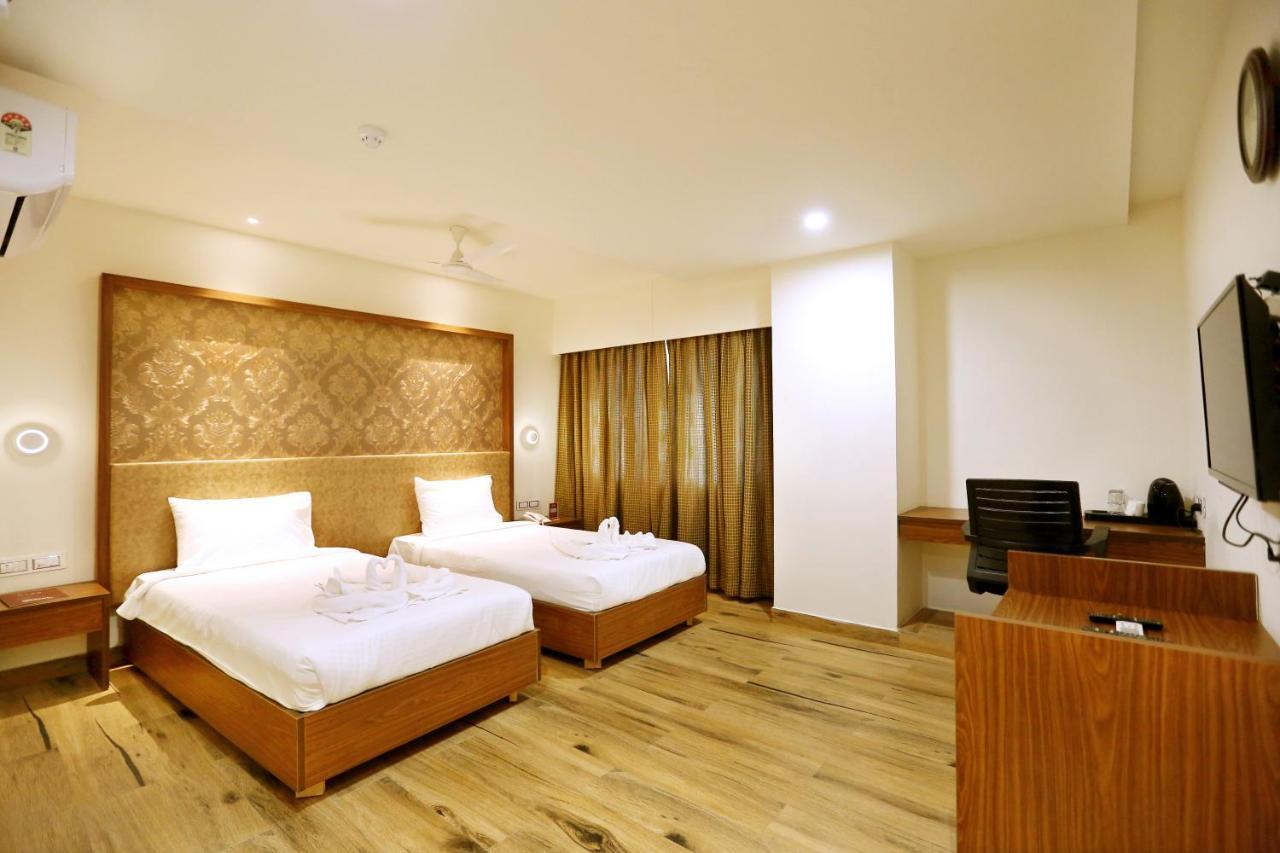 Hotel Shubham Palace Hyderabad Exterior photo